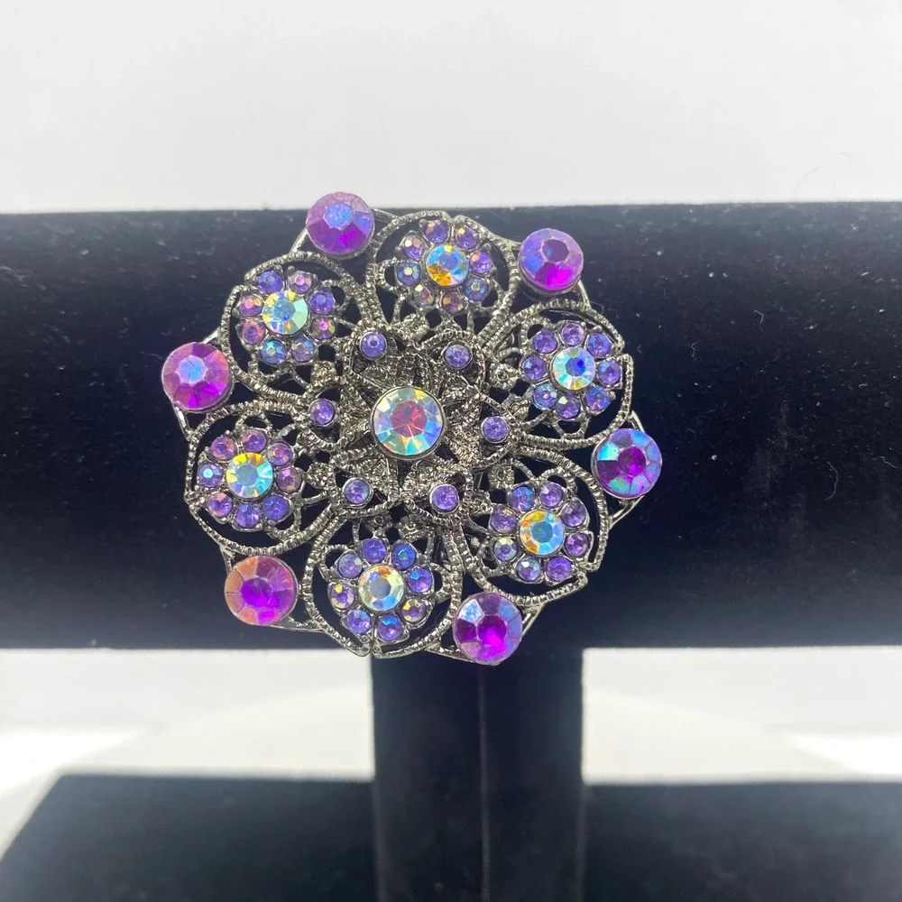 Vintage Purple AB Rhinestone Filigree Brooch‎ Pin Silver Tone Floral Round